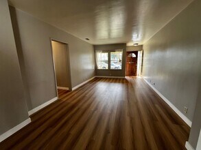 2013 W Porter Ave in Fullerton, CA - Building Photo - Building Photo