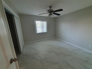 1927 Orange Blvd Way in Palm Harbor, FL - Building Photo - Building Photo