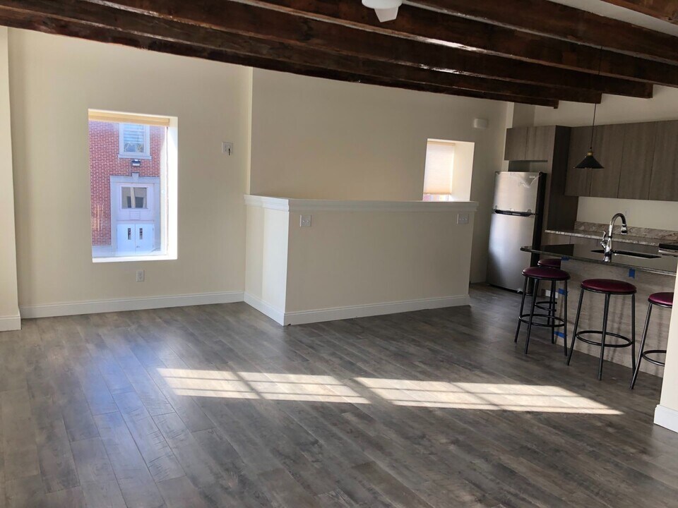 74 Warren St in Glens Falls, NY - Building Photo