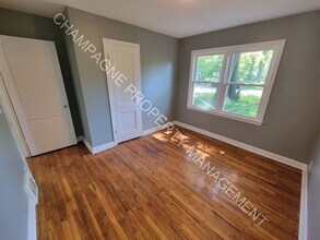 5508 Harvard Ave in Raytown, MO - Foto de edificio - Building Photo
