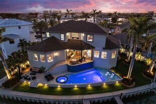 7815 9th Ave S in St. Petersburg, FL - Building Photo