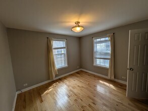 3724 Blanchan Ave in Brookfield, IL - Building Photo - Building Photo