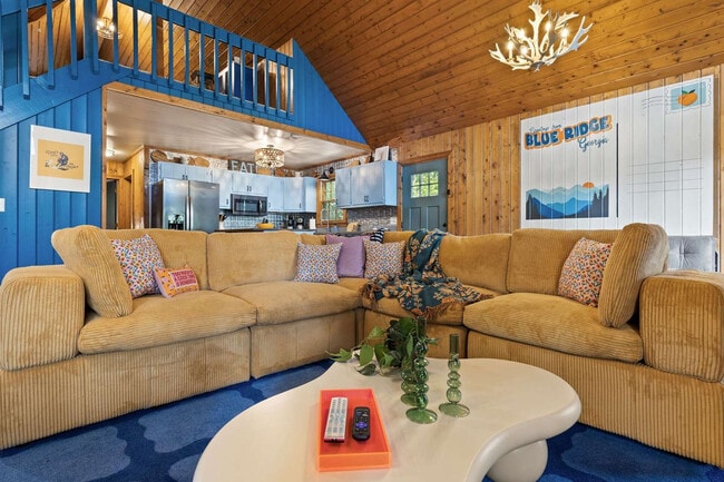 187 Bear Paw Trail in Blue Ridge, GA - Foto de edificio - Building Photo