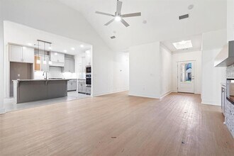 7004 SW Basswood Ave in Bentonville, AR - Building Photo - Building Photo