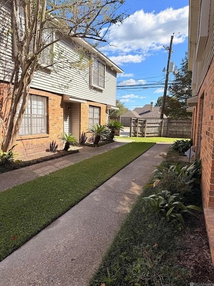 5254 Stumberg Ln in Baton Rouge, LA - Building Photo - Building Photo