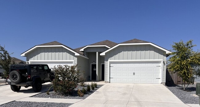 600 Grayson Ln in Seguin, TX - Building Photo - Building Photo