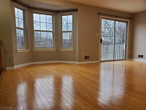 50 Pine St in Montclair, NJ - Building Photo - Building Photo