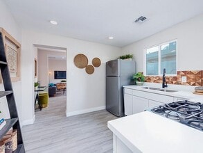 2040 E Monte Vista Rd, Unit Casita in Phoenix, AZ - Foto de edificio - Building Photo