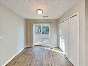 1173 Summerstone Trace in Austell, GA - Building Photo - Building Photo