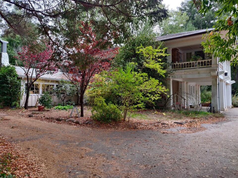 6745 Hwy 9 in Felton, CA - Building Photo