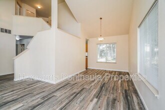 1119 NW Poppy Ct in Silverdale, WA - Building Photo - Building Photo