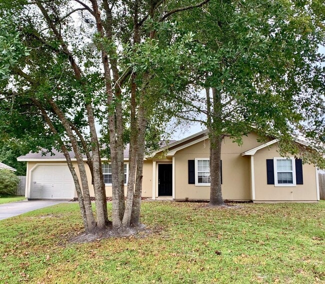 property at 102 Hopi Ct