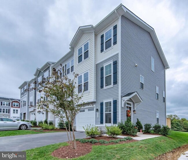 property at 120 Checkerspot Wy