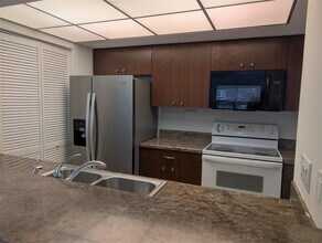 1061 NW 122nd Terrace in Pembroke Pines, FL - Building Photo - Building Photo