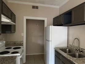 8023 Bayou Fountain Ave in Baton Rouge, LA - Building Photo