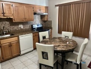 273 Derby Ave in Derby, CT - Building Photo - Building Photo