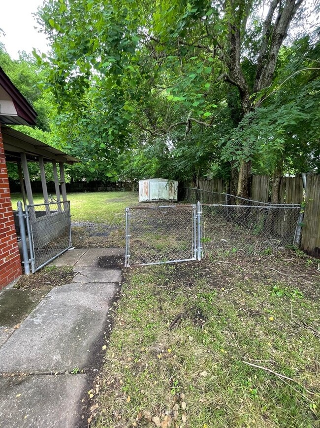2940 Moorcroft Dr in Montgomery, AL - Building Photo - Building Photo
