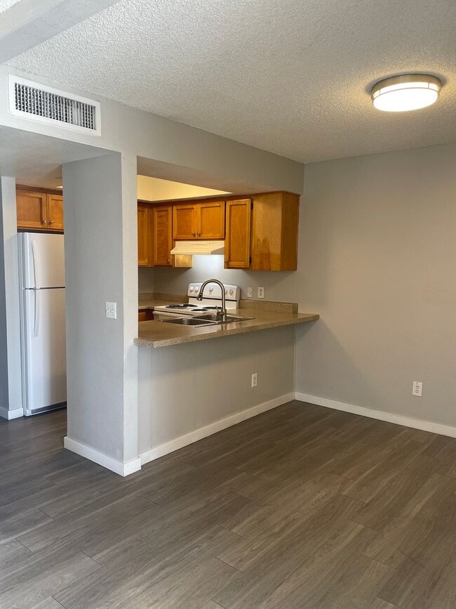 property at 940 N Benton Ave