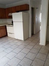 1102 Verde Dr-Unit -A/B/C/D in Bryan, TX - Building Photo - Building Photo