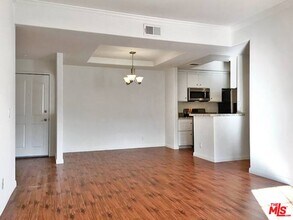 14430 Benefit St in Los Angeles, CA - Building Photo - Building Photo