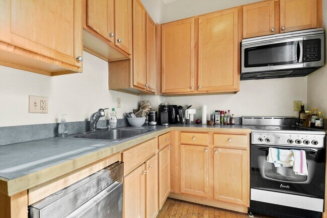 57 E Springfield St, Unit 2