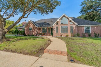 10008 Calle De Palencia in Navarre, FL - Building Photo - Building Photo