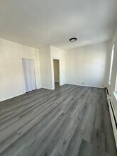 295 Spring St in Trenton, NJ - Building Photo - Building Photo