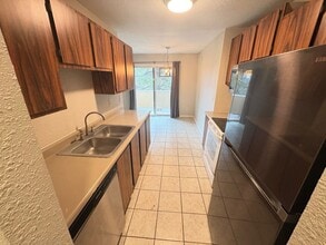 3895 E Leonesio Dr in Reno, NV - Building Photo - Building Photo