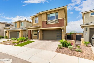 3521 E Tina Dr in Phoenix, AZ - Building Photo - Building Photo