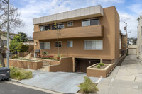 Sierra Bonita in West Hollywood, CA - Building Photo - Building Photo