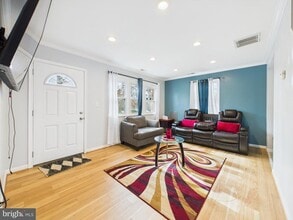 913 Brooke Rd in Capitol Heights, MD - Building Photo - Building Photo