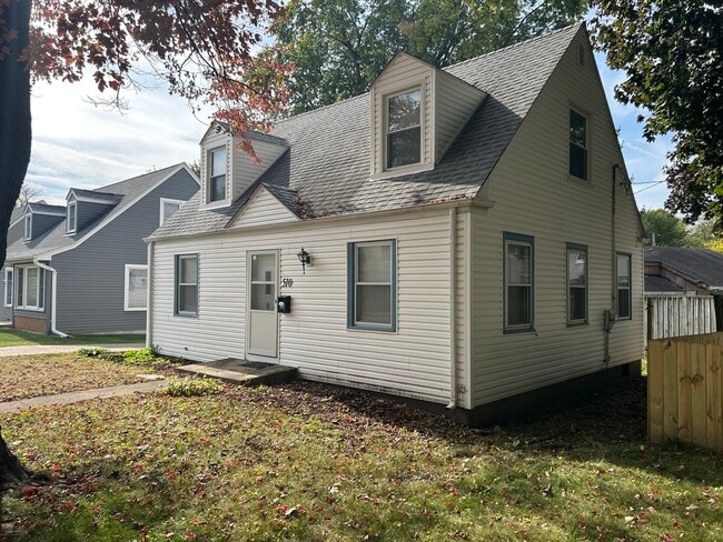 510 S Alfred Ave in Elgin, IL - Building Photo - Building Photo