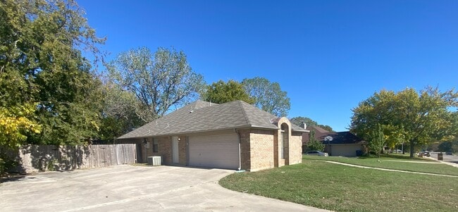 1303 Falcon Trl in Copperas Cove, TX - Building Photo - Building Photo