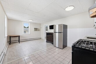 807 W New York Ave, Unit 181 in Somers Point, NJ - Foto de edificio - Building Photo