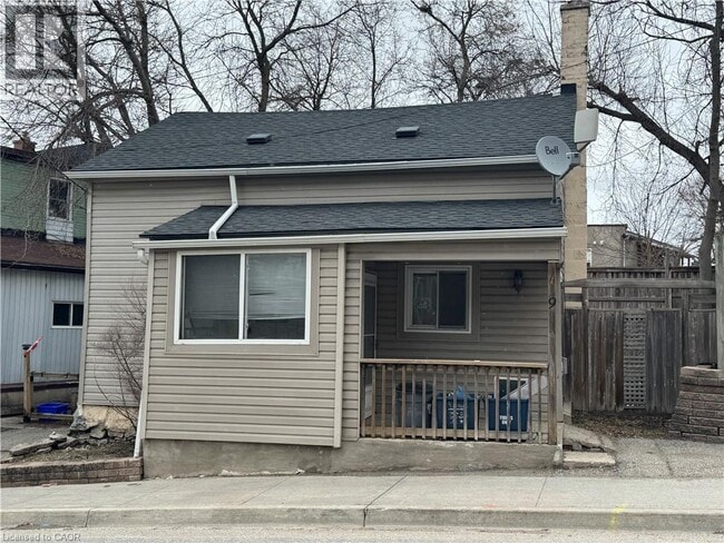 property at 9 Adam St