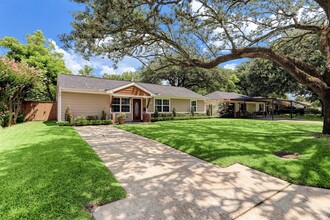 6634 Housman in Houston, TX - Building Photo - Building Photo