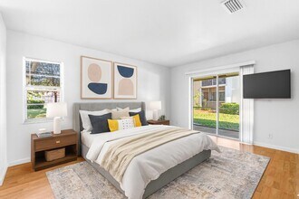 9977 Three Lakes Cir in Boca Raton, FL - Building Photo - Building Photo