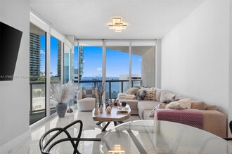 480 NE 30th St, Unit # 904 in Miami, FL - Foto de edificio - Building Photo