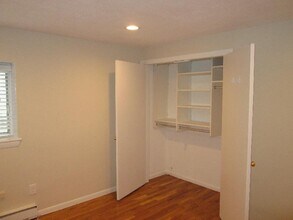 15 Euston Rd, Unit 10 in Boston, MA - Building Photo - Building Photo