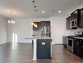 509 Wayton Cir in Moncks Corner, SC - Foto de edificio - Building Photo