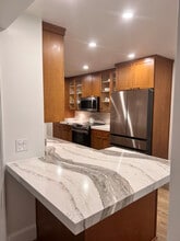 3530 Piedmont Rd NE in Atlanta, GA - Building Photo - Building Photo