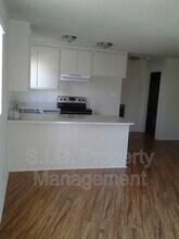 5637 Strohm Ave in Los Angeles, CA - Building Photo - Building Photo