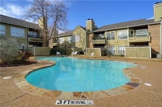 4115 Esters Rd in Irving, TX - Building Photo - Building Photo