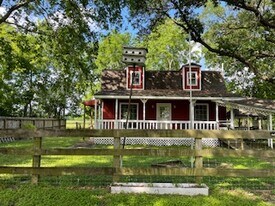 6939 Del Bello Rd, Unit Barn in Manvel, TX - Building Photo