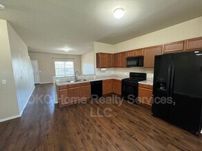 13228 Bridgewater Dr in Piedmont, OK - Building Photo - Building Photo