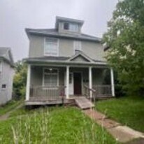 425 N 27th Ave W in Duluth, MN - Building Photo
