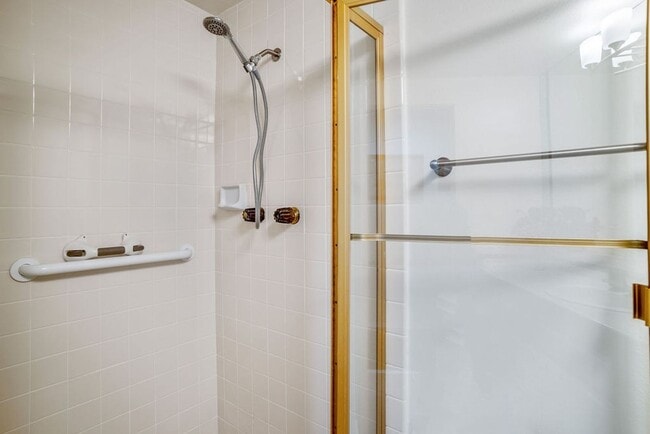 2545 Vía Campesina in Palos Verdes Estates, CA - Building Photo - Building Photo