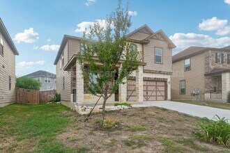 3306 Putnam Fields in Converse, TX - Building Photo - Building Photo
