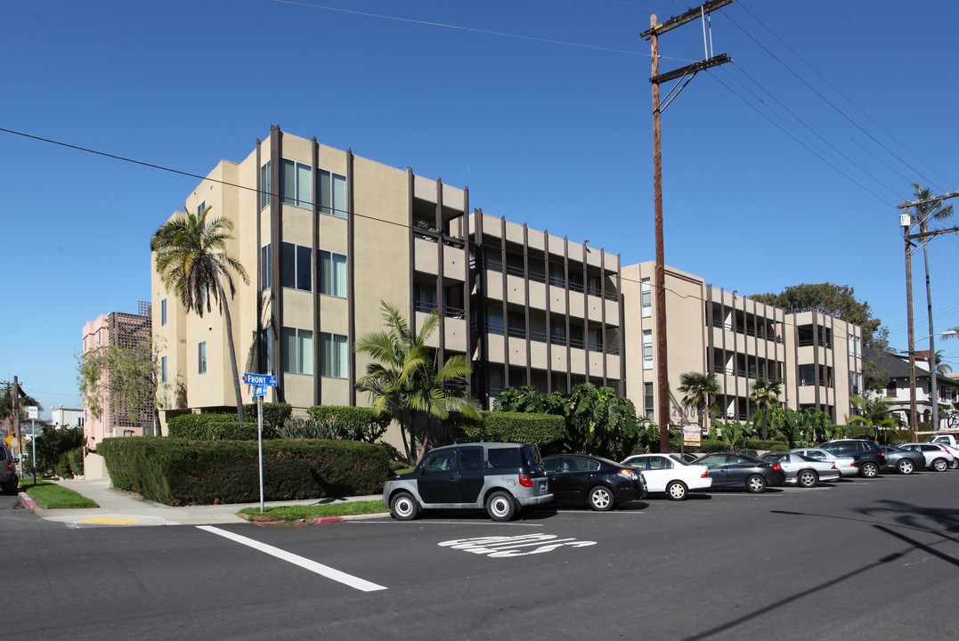 Front Street Apartments in San Diego, CA - Building Photo