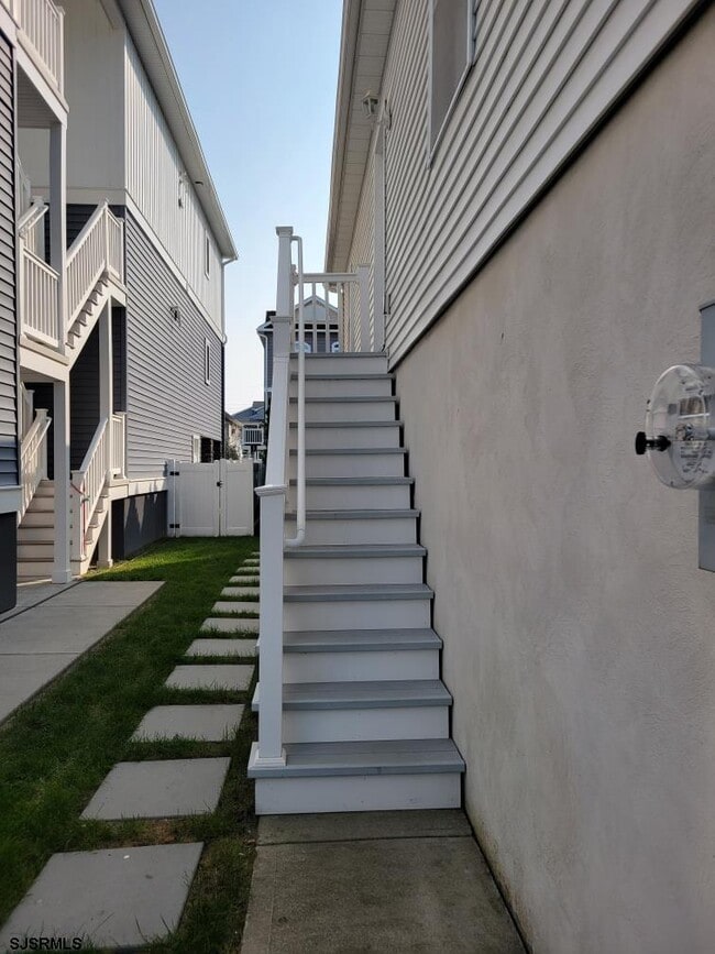 14 N Monroe Ave in Margate City, NJ - Building Photo - Building Photo